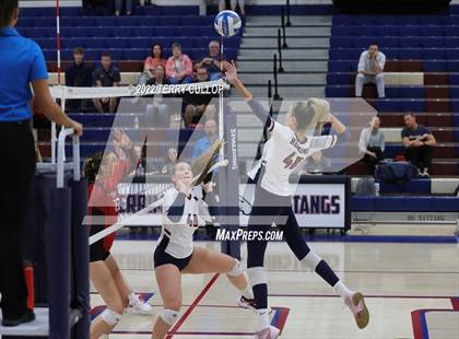 Thumbnail 3 in Mountain Ridge @ Herriman photogallery.