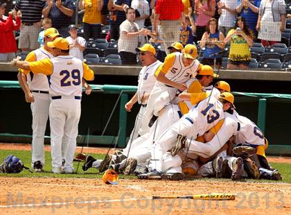 Thumbnail 3 in Johnsonburg vs. Canton (PIAA Class A Final) photogallery.