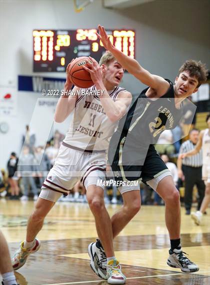 Thumbnail 2 in Lebanon vs. Brebeuf Jesuit Preparatory (IHSAA Class 3A Boys Sectional Round 1) photogallery.