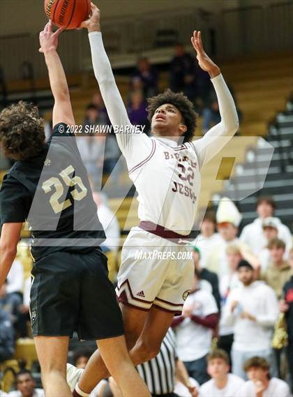 Thumbnail 2 in Lebanon vs. Brebeuf Jesuit Preparatory (IHSAA Class 3A Boys Sectional Round 1) photogallery.