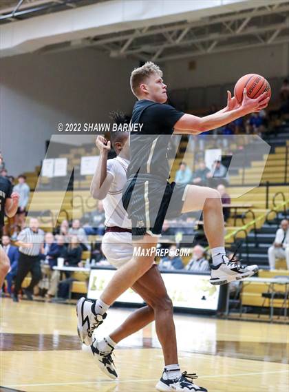 Thumbnail 1 in Lebanon vs. Brebeuf Jesuit Preparatory (IHSAA Class 3A Boys Sectional Round 1) photogallery.