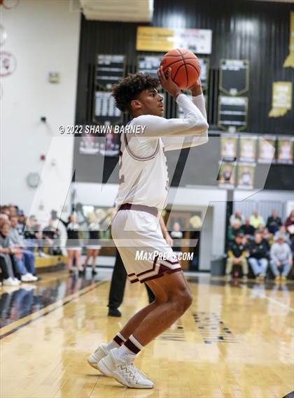 Thumbnail 3 in Lebanon vs. Brebeuf Jesuit Preparatory (IHSAA Class 3A Boys Sectional Round 1) photogallery.