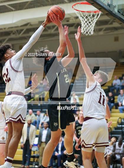 Thumbnail 2 in Lebanon vs. Brebeuf Jesuit Preparatory (IHSAA Class 3A Boys Sectional Round 1) photogallery.