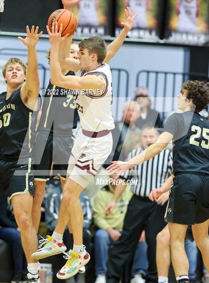 Thumbnail 1 in Lebanon vs. Brebeuf Jesuit Preparatory (IHSAA Class 3A Boys Sectional Round 1) photogallery.