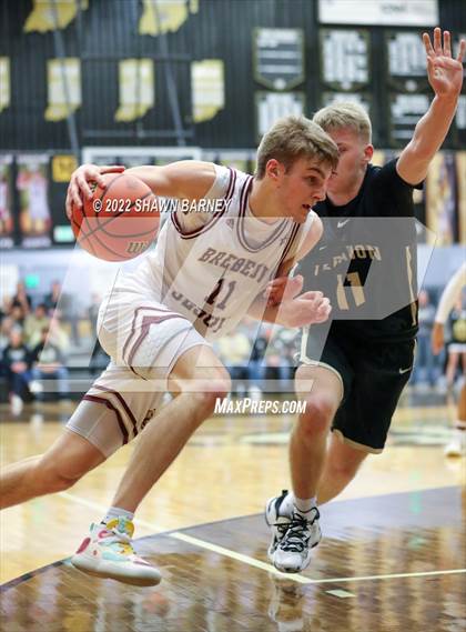 Thumbnail 2 in Lebanon vs. Brebeuf Jesuit Preparatory (IHSAA Class 3A Boys Sectional Round 1) photogallery.