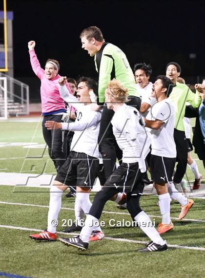 Thumbnail 1 in Clark vs Lee [Robert E.] (6A Region 4 Area) photogallery.