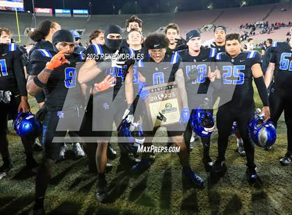 Thumbnail 2 in Centennial vs Santa Margarita (CIF SS Division 1 Final) photogallery.