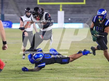 Thumbnail 2 in Centennial vs Santa Margarita (CIF SS Division 1 Final) photogallery.