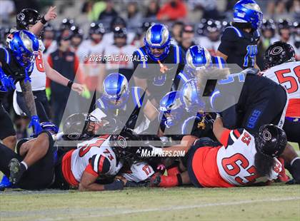 Thumbnail 2 in Centennial vs Santa Margarita (CIF SS Division 1 Final) photogallery.