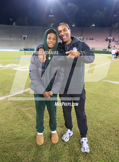 Thumbnail 2 in Centennial vs Santa Margarita (CIF SS Division 1 Final) photogallery.