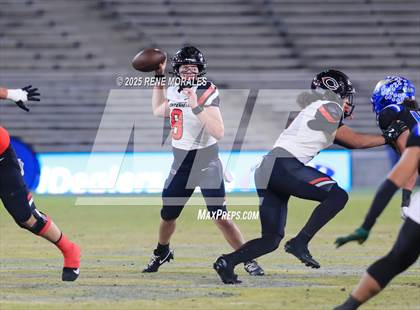 Thumbnail 3 in Centennial vs Santa Margarita (CIF SS Division 1 Final) photogallery.