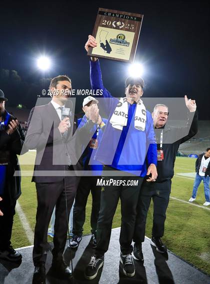 Thumbnail 3 in Centennial vs Santa Margarita (CIF SS Division 1 Final) photogallery.