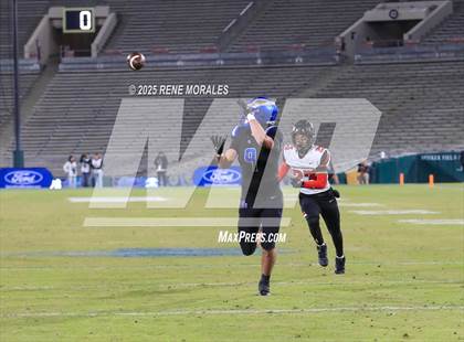 Thumbnail 1 in Centennial vs Santa Margarita (CIF SS Division 1 Final) photogallery.