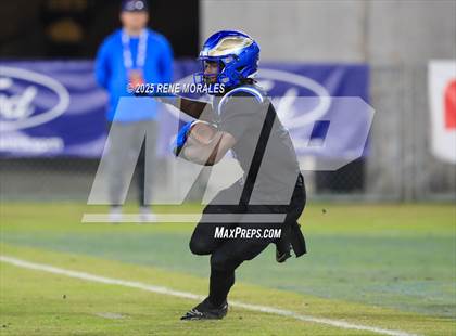 Thumbnail 3 in Centennial vs Santa Margarita (CIF SS Division 1 Final) photogallery.