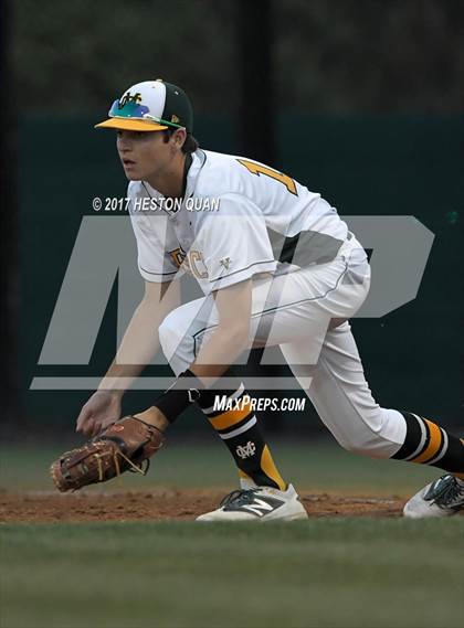 Thumbnail 3 in Mira Costa vs Huntington Beach (Boras Classic South) photogallery.