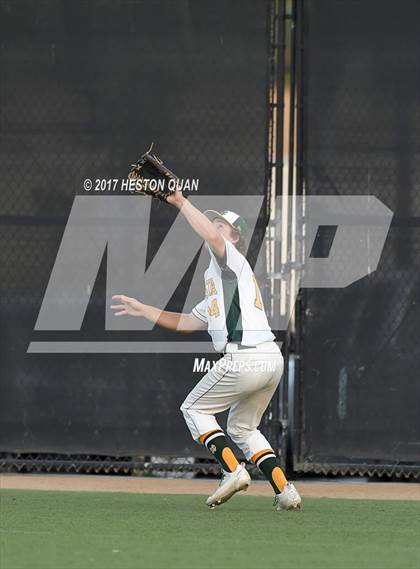 Thumbnail 2 in Mira Costa vs Huntington Beach (Boras Classic South) photogallery.