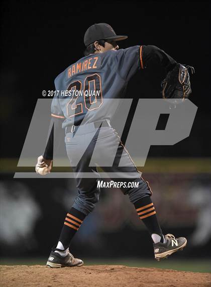 Thumbnail 2 in Mira Costa vs Huntington Beach (Boras Classic South) photogallery.