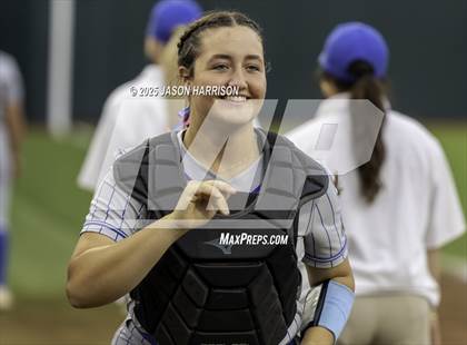 Thumbnail 3 in Melissa vs. Barbers Hill (UIL Softball 5A D1 Final) photogallery.