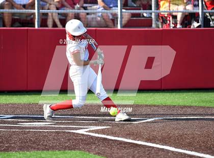 Thumbnail 2 in Columbus vs Hallettsville (UIL 3A Regional Final) Game 2 photogallery.