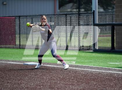 Thumbnail 2 in Columbus vs Hallettsville (UIL 3A Regional Final) Game 2 photogallery.
