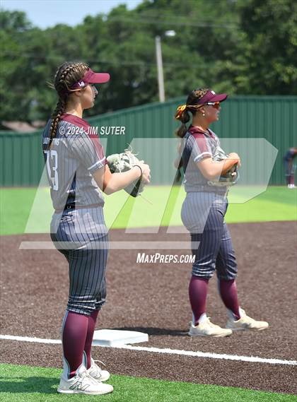 Thumbnail 2 in Columbus vs Hallettsville (UIL 3A Regional Final) Game 2 photogallery.