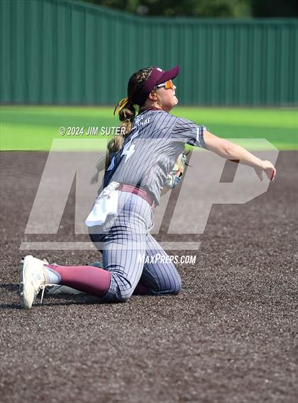 Thumbnail 2 in Columbus vs Hallettsville (UIL 3A Regional Final) Game 2 photogallery.