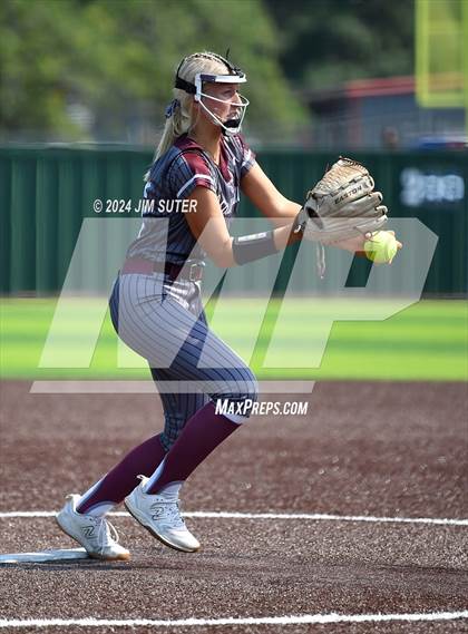 Thumbnail 1 in Columbus vs Hallettsville (UIL 3A Regional Final) Game 2 photogallery.