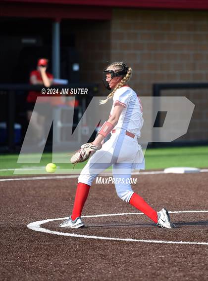 Thumbnail 1 in Columbus vs Hallettsville (UIL 3A Regional Final) Game 2 photogallery.