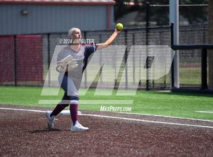 Thumbnail 2 in Columbus vs Hallettsville (UIL 3A Regional Final) Game 2 photogallery.
