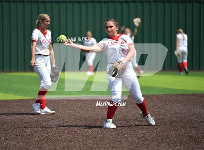 Thumbnail 2 in Columbus vs Hallettsville (UIL 3A Regional Final) Game 2 photogallery.