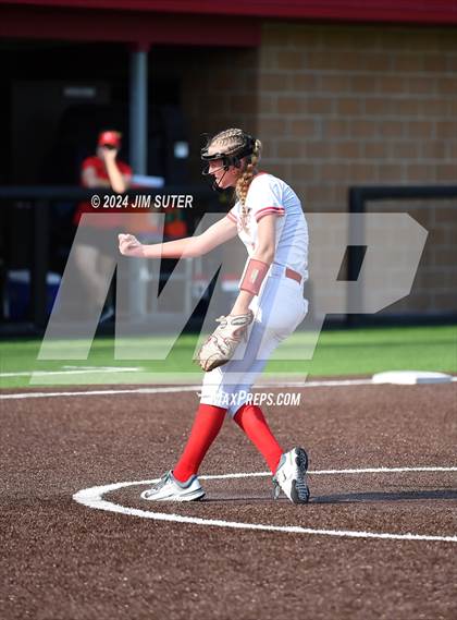 Thumbnail 2 in Columbus vs Hallettsville (UIL 3A Regional Final) Game 2 photogallery.