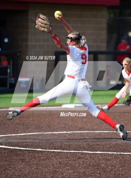 Thumbnail 2 in Columbus vs Hallettsville (UIL 3A Regional Final) Game 2 photogallery.