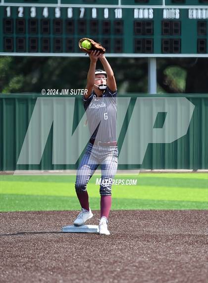 Thumbnail 2 in Columbus vs Hallettsville (UIL 3A Regional Final) Game 2 photogallery.