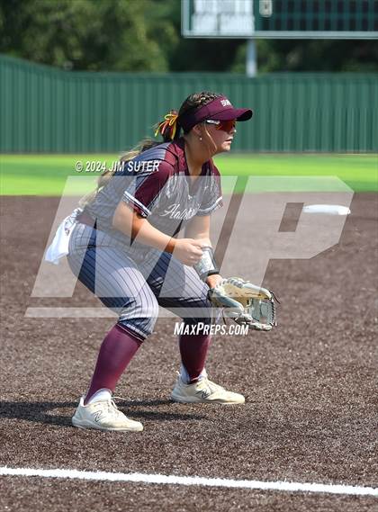 Thumbnail 3 in Columbus vs Hallettsville (UIL 3A Regional Final) Game 2 photogallery.