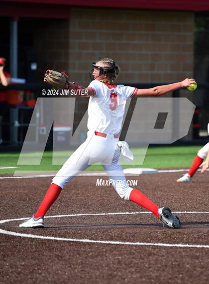Thumbnail 3 in Columbus vs Hallettsville (UIL 3A Regional Final) Game 2 photogallery.