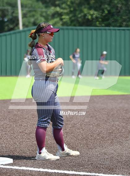 Thumbnail 1 in Columbus vs Hallettsville (UIL 3A Regional Final) Game 2 photogallery.