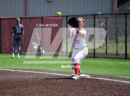 Thumbnail 3 in Columbus vs Hallettsville (UIL 3A Regional Final) Game 2 photogallery.