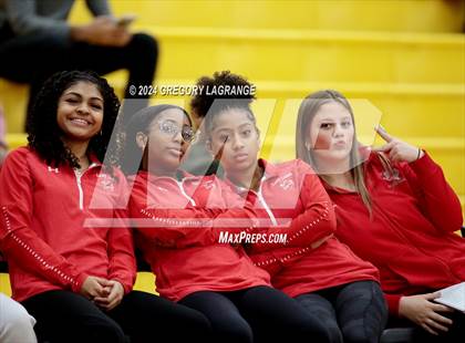 Thumbnail 3 in Ponder vs Fossil ridge photogallery.