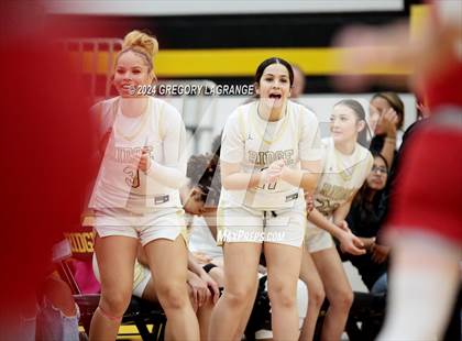 Thumbnail 3 in Ponder vs Fossil ridge photogallery.