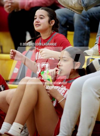 Thumbnail 3 in Ponder vs Fossil ridge photogallery.