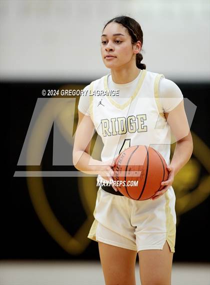 Thumbnail 2 in Ponder vs Fossil ridge photogallery.