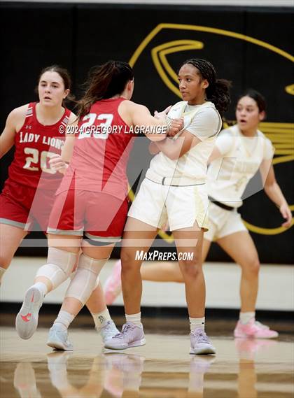 Thumbnail 2 in Ponder vs Fossil ridge photogallery.