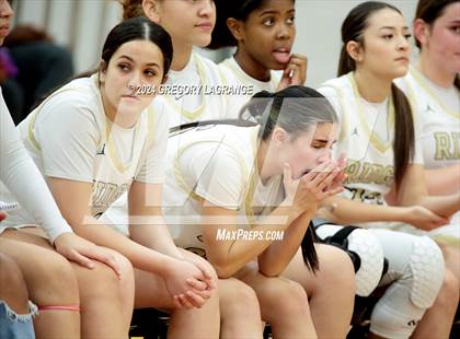 Thumbnail 3 in Ponder vs Fossil ridge photogallery.