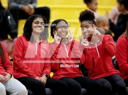 Thumbnail 3 in Ponder vs Fossil ridge photogallery.
