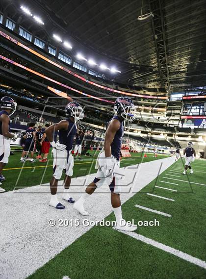Thumbnail 2 in South Grand Prairie vs. Ryan (UIL 6A Area Playoff) photogallery.