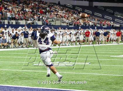 Thumbnail 3 in South Grand Prairie vs. Ryan (UIL 6A Area Playoff) photogallery.