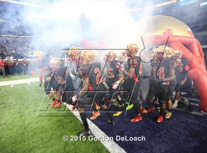Thumbnail 3 in South Grand Prairie vs. Ryan (UIL 6A Area Playoff) photogallery.