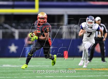 Thumbnail 2 in South Grand Prairie vs. Ryan (UIL 6A Area Playoff) photogallery.