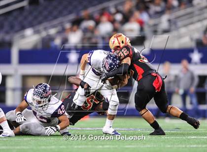 Thumbnail 3 in South Grand Prairie vs. Ryan (UIL 6A Area Playoff) photogallery.