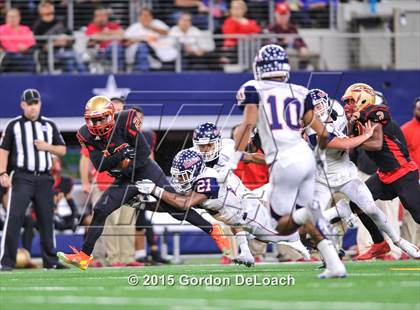 Thumbnail 2 in South Grand Prairie vs. Ryan (UIL 6A Area Playoff) photogallery.
